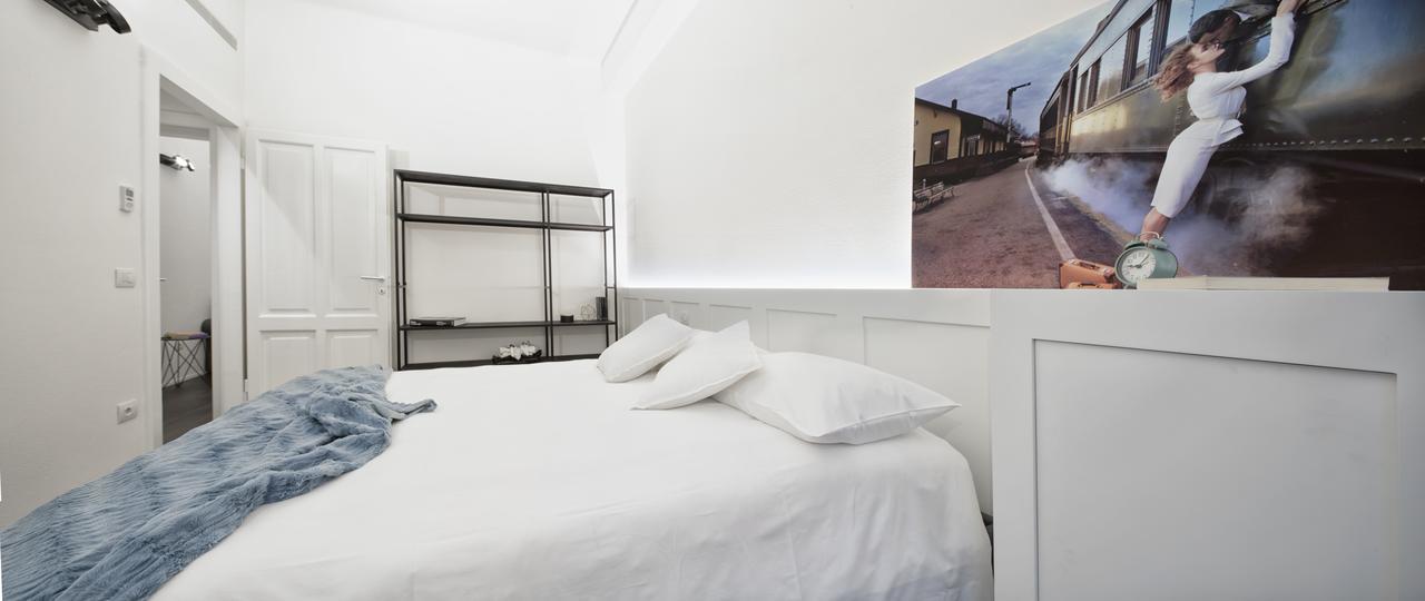 Emilia Suite Express Модена Экстерьер фото